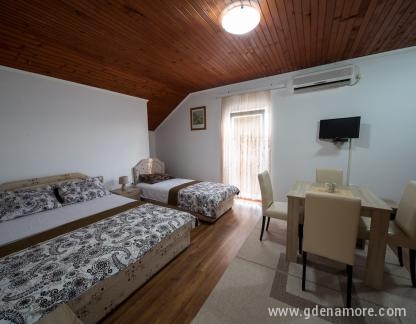 Apartmani Pavićević Tivat, Studio apartman za tri osobe, privatni smeštaj u mestu Tivat, Crna Gora - Studio apartman za tri ili četiri osobe